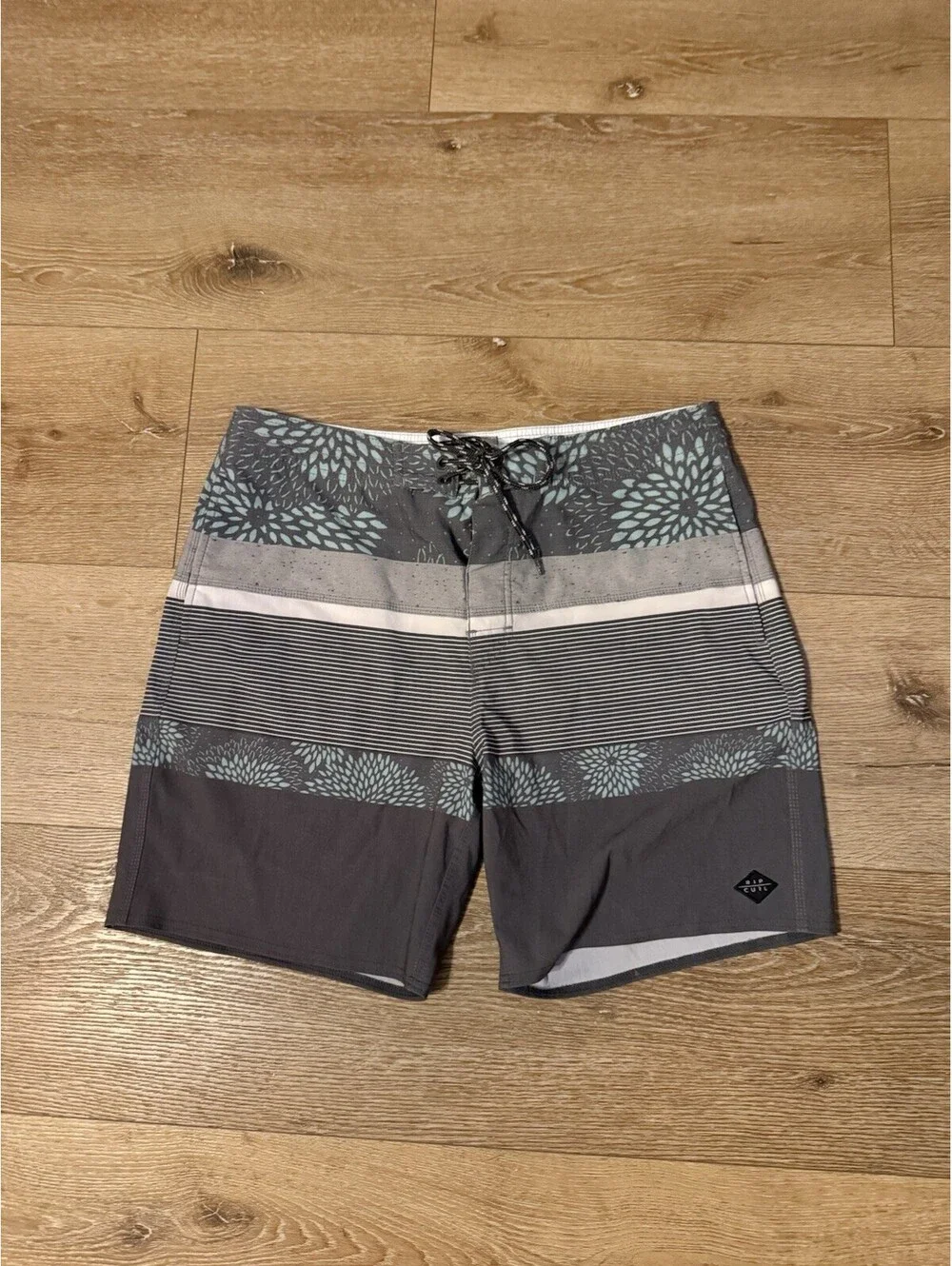 Ripcurl Surfcraft Mens Gray Striped Board Shorts Size 34